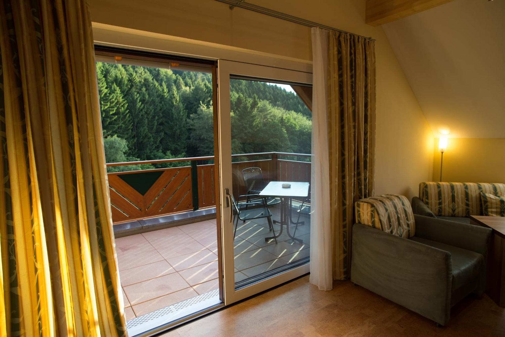 Wald-Hotel Heppe Dammbach Quarto foto